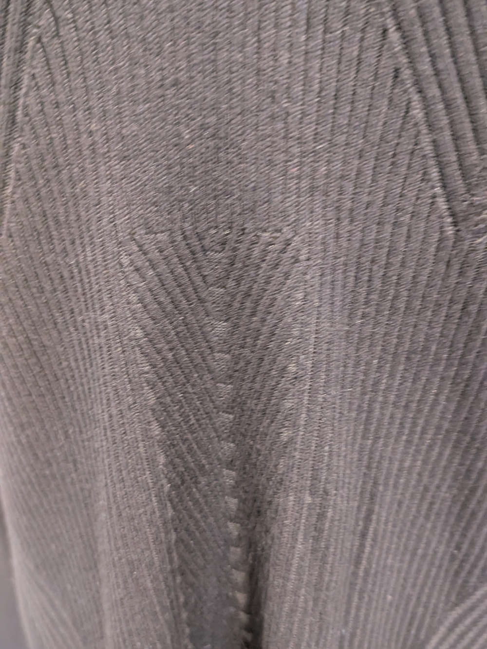 Women's Black Crew Neck Ribbed-Pattern Sweater - Picture 11 of 11